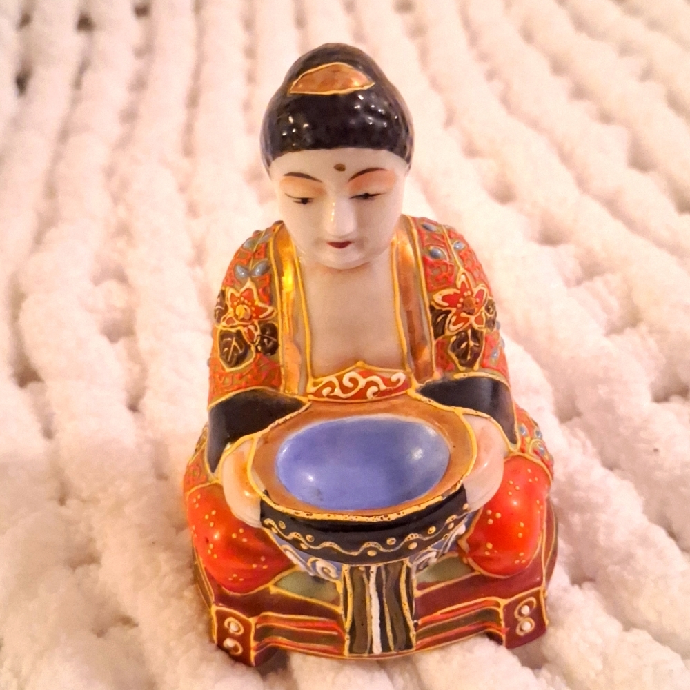 Antique porcelain altar statue